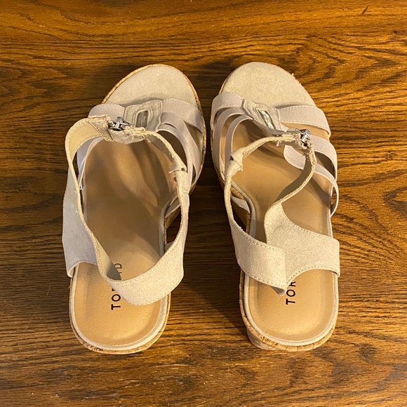 Torrid Beige Strappy Sandals with Front Zipper size 13 - Picture 5 of 11